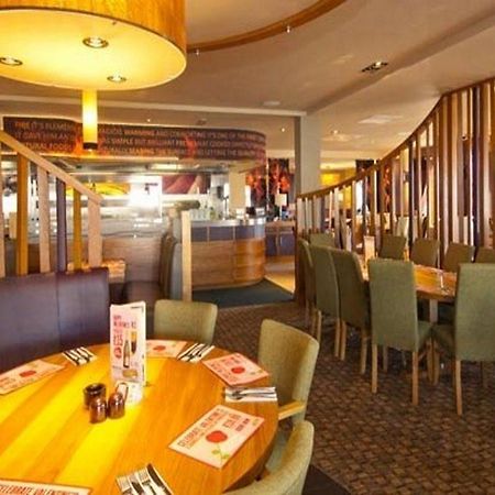 Premier Inn 牛顿阿伯特 外观 照片