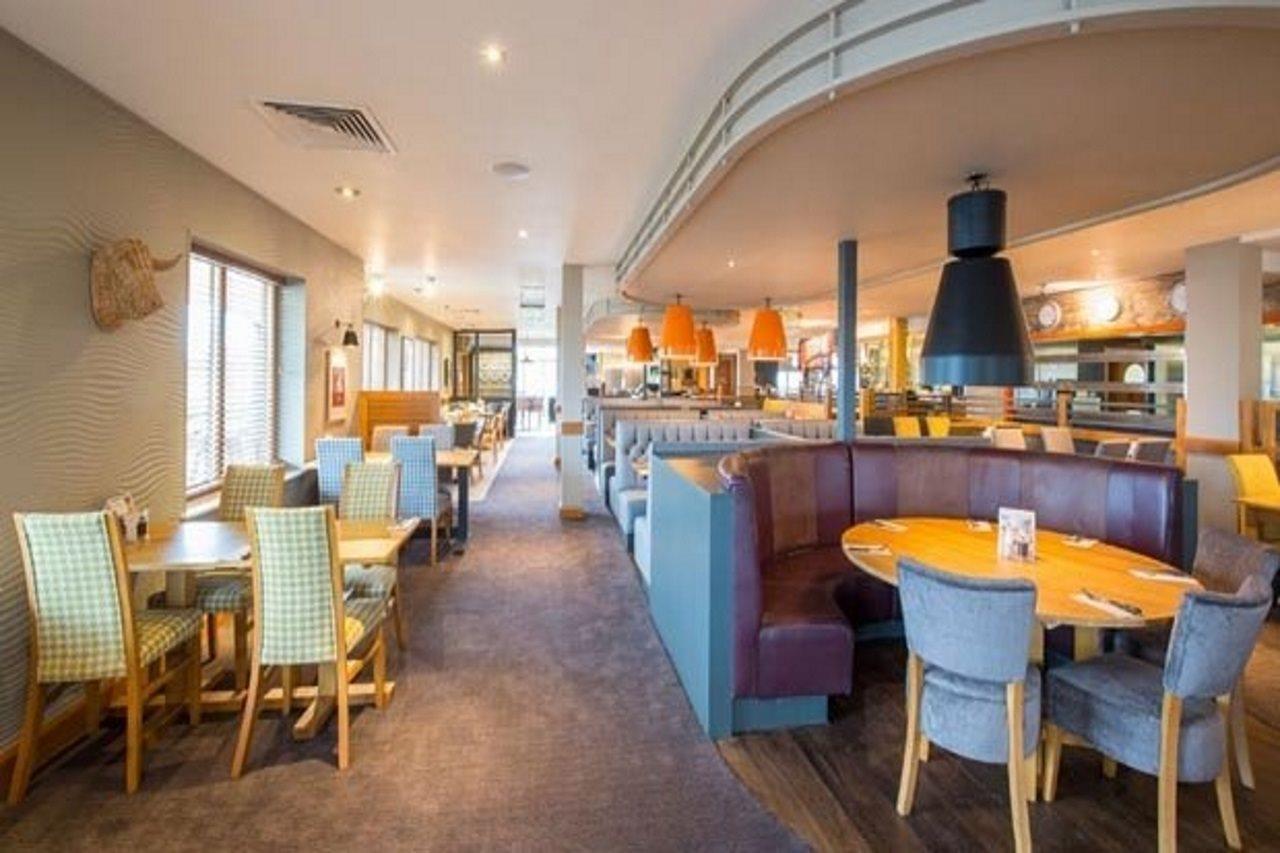 Premier Inn 牛顿阿伯特 外观 照片