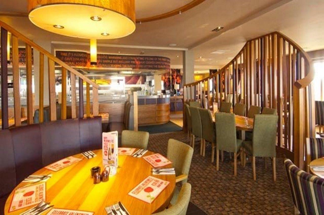 Premier Inn 牛顿阿伯特 外观 照片